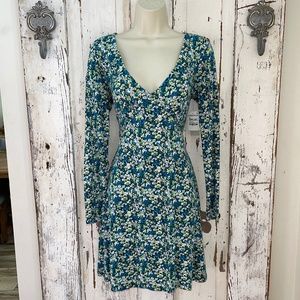 BP Junors Dress Size Small Green Moss Blue Hannah Kate Long Sleeve Floral Mini